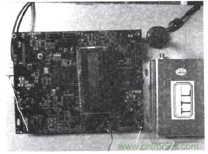 �����ص������Ŀ�����߷ֲ�ʽ�ɼ�ϵͳ�����ʵ��