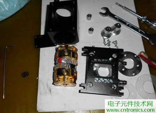 这货一万三?50W半导体激光模块拆解