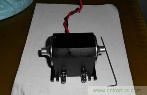 这货一万三?50W半导体激光模块拆解