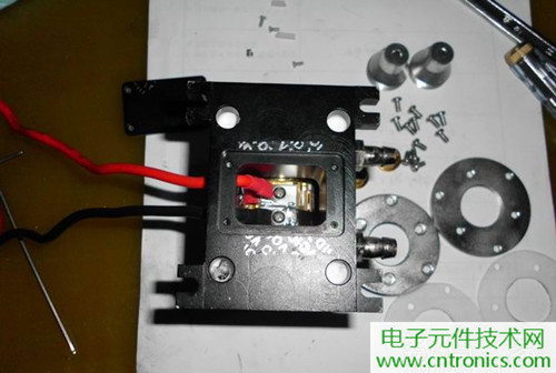 这货一万三?50W半导体激光模块拆解