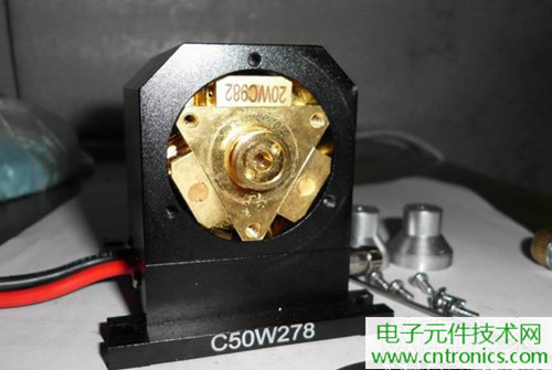 这货一万三?50W半导体激光模块拆解