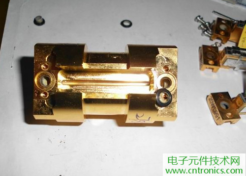 这货一万三?50W半导体激光模块拆解