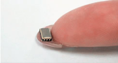 5.0×3.2mm的小型规格,是移动设备上也能搭载的规格。