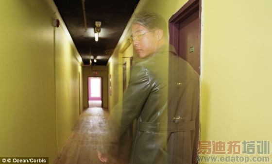 科学家发明时间隐形斗篷:弯曲光线制造空洞