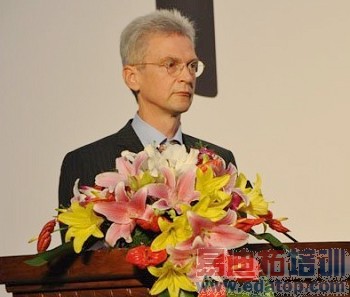 ���߳��������ϯMenno Treffers�����ʾ��Qi���߳���׼���õ��ǵ�Ÿ�Ӧ����Ч�ʸ��ߡ�