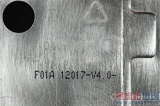 低价的秘密:Lumia 900拆解