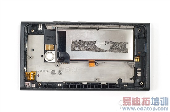 低价的秘密:Lumia 900拆解
