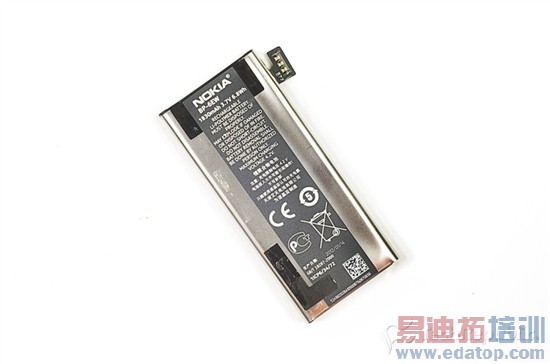 低价的秘密:Lumia 900拆解