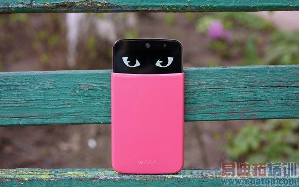 LG AKA智能手机试玩 有趣但定价过高