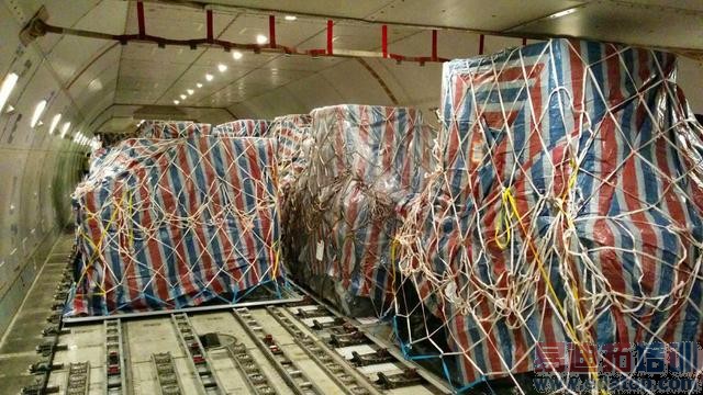 一飞机的三星S6就这样从中国运往美国