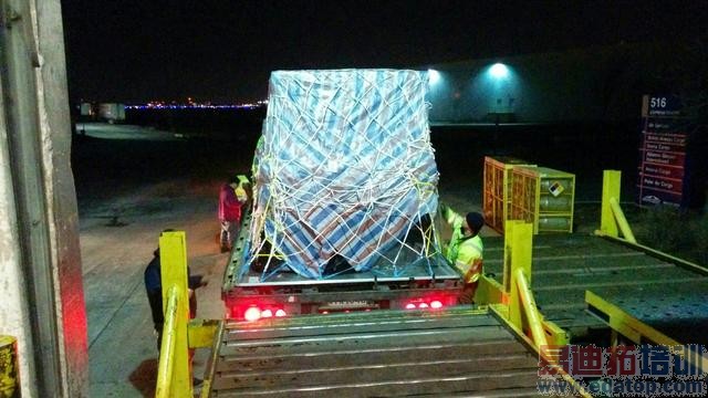 一飞机的三星S6就这样从中国运往美国