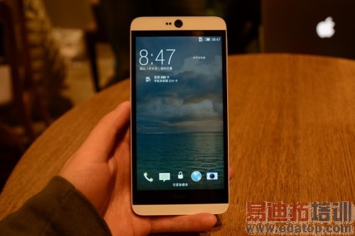 64λ�����ж��ֻ� HTC Desire 826��������