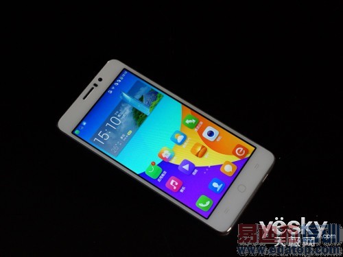 CES2015:ivviȫ�³����ֻ����� ��۳�����