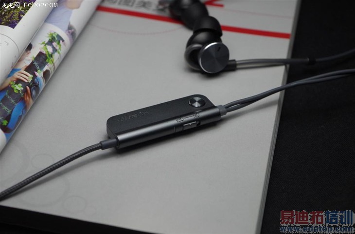 手机耳机天生一对 让双蛋节一步到位