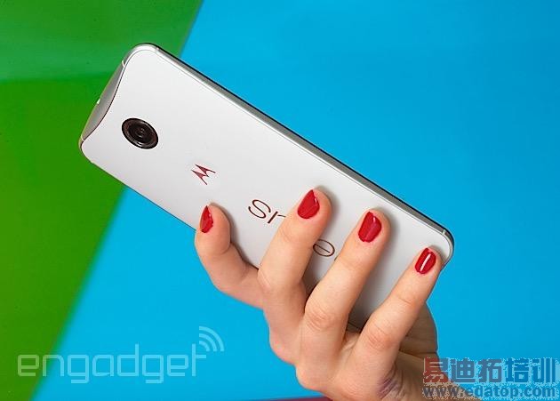 �ȸ�Nexus 6���⣺һ���д����Ƶľ����ֻ�