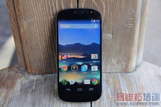 YotaPhone 2����12��3�յ�½Ӣ���г�