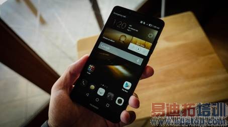 Mate7���飺��Ϊ�ѳ��ֻ���ͷ�ǵľ޴���в