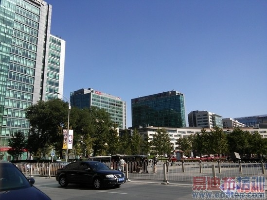 4G˫��˫ͨ����Խ� LG G3 Beat����