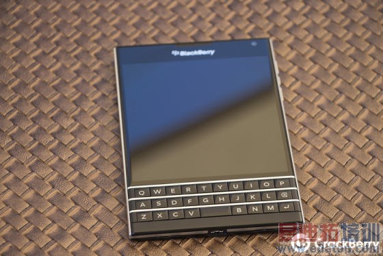 ��ݮBlackBerry Passport