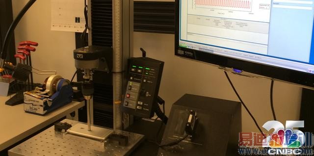 ƻ��iPhone�ʿ�ʵ���� ����΢����̭��XPϵͳ