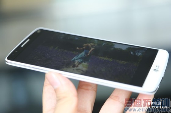 5.5Ӣ��2K����ֻ�Ǿ�ϸ LG G3��Ļ���� 