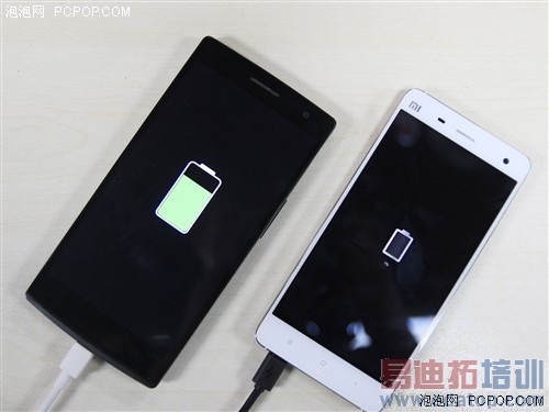 ͬʱ���˭���죿OPPO Find7�Ա�С��4 