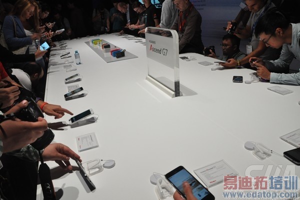 ��ΪG7����4G���ܻ���ˣ����������ü�� �����ۼ�299ŷ