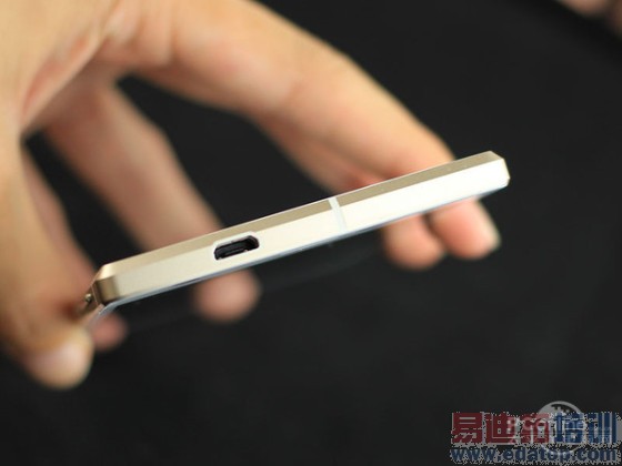 5.75���׳���4G�ֻ�����ELIFES5.5L����