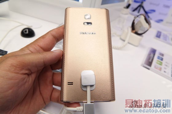 Samsung Z������Tizen�����ߴ����