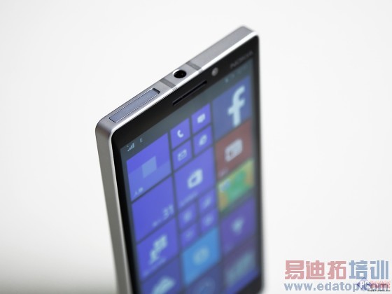 Lumia930���⣺��ɫ��ɧ����ǿLumia