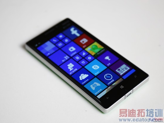 Lumia930���⣺��ɫ��ɧ����ǿLumia
