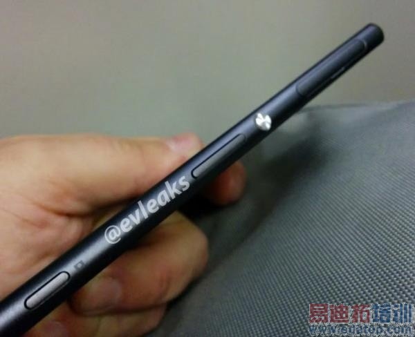 ����Xperia Z3������ع� 7mm��������