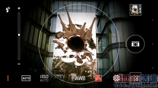 双弧线背部塑料机身HTCOne时尚版评测(3)