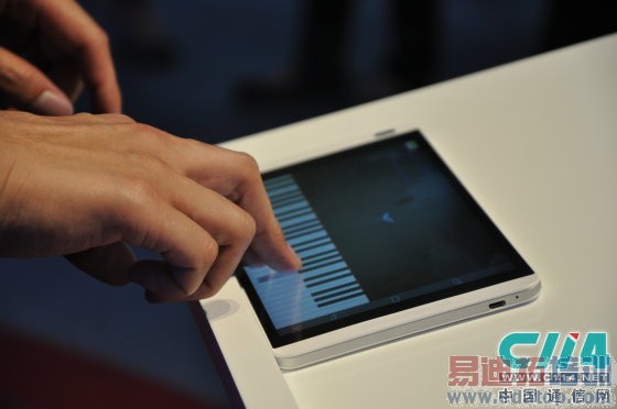 ��Ϊ����MediaPad M1��4G�汾1999Ԫ 13�վ���Ԥ��