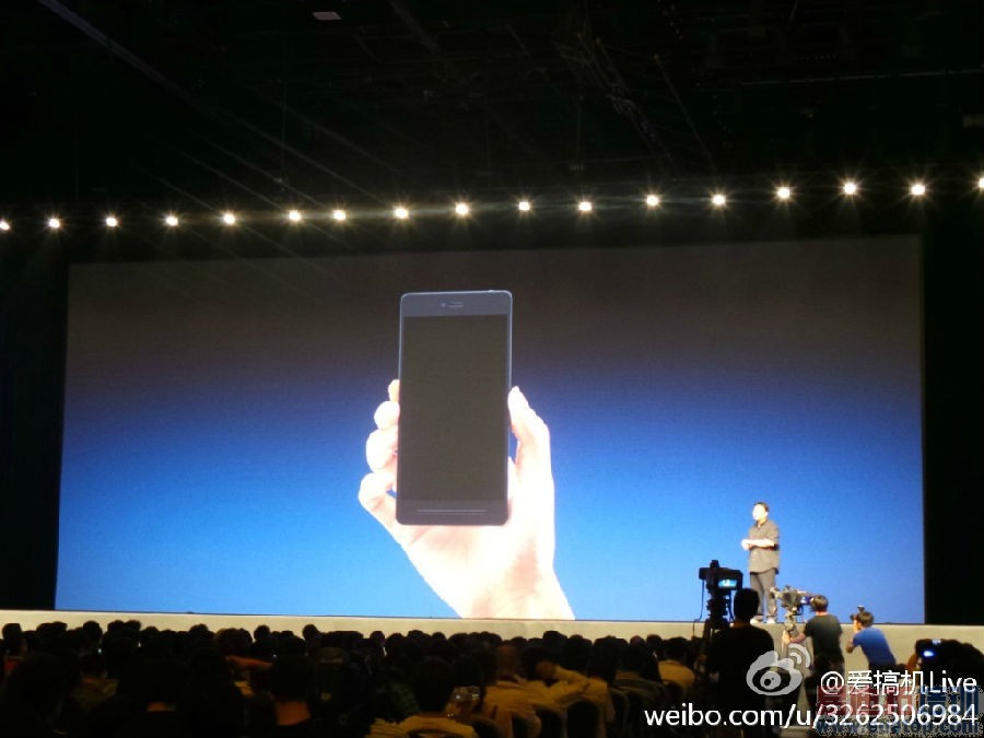 锤子发布会回顾 老罗:我不是为了输赢 我就是认真