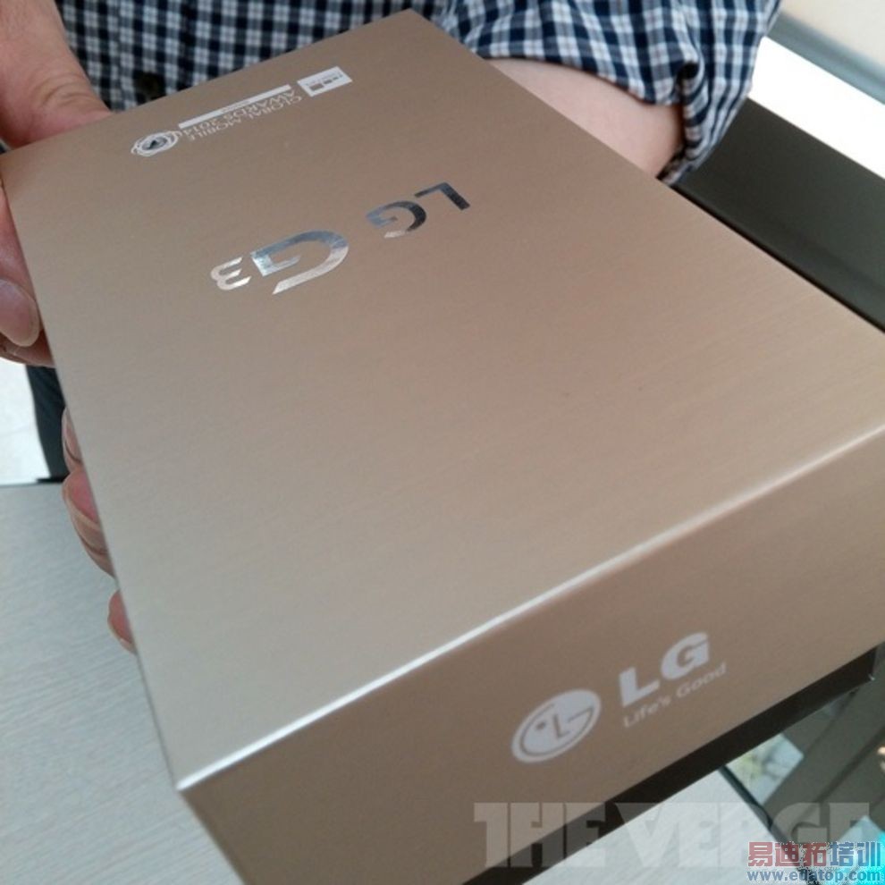 ��ɫ��װ���ع� LG G3���С������𡱰汾