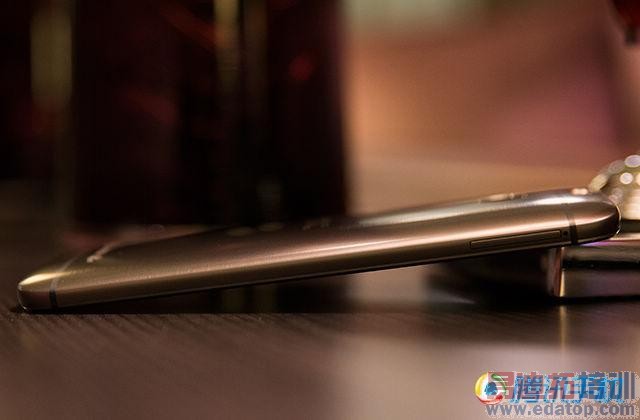 HTC One M8���֣��������˷ܵ��콢�ֻ�