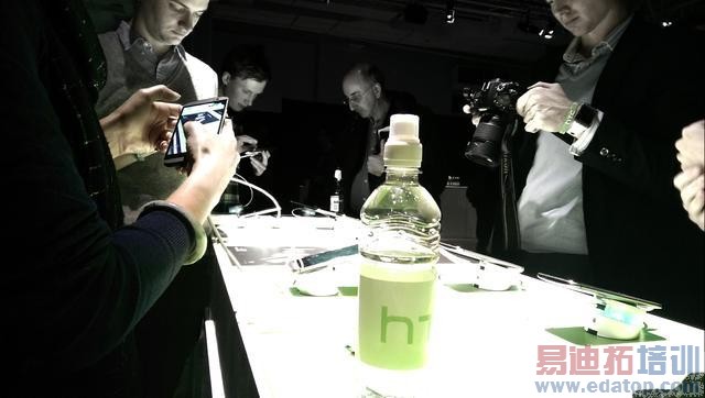 HTC One M8���֣��������˷ܵ��콢�ֻ�