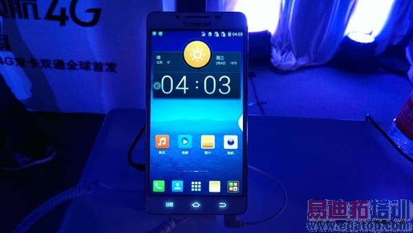 �׿�4G˫��˫ͨ�ֻ�������5.95��/�ĺ�