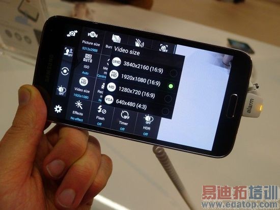 ����Galaxy S5�������飺���ʼ�����ֻ����ͷ��