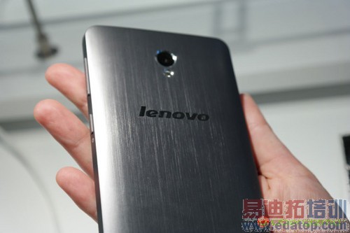 �������4�·��Ƴ�WP8.1ϵͳ�����ֻ� 