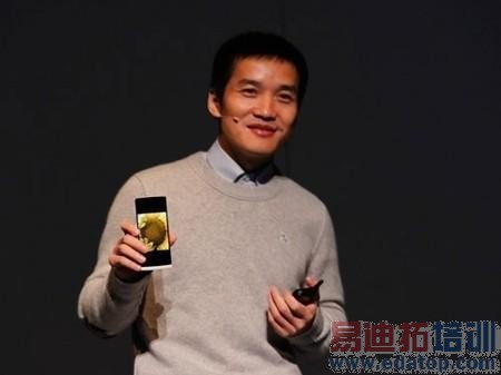 ��������ʽ����һ���ֻ���CM�ŶӺ���