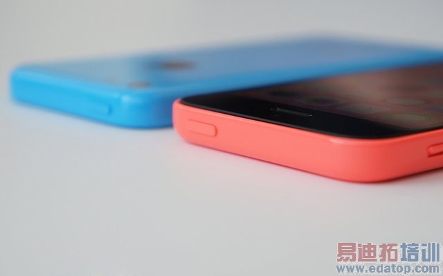 һ����ͨ�û����е�iPhone 5c��Ӧ����3000Ԫ