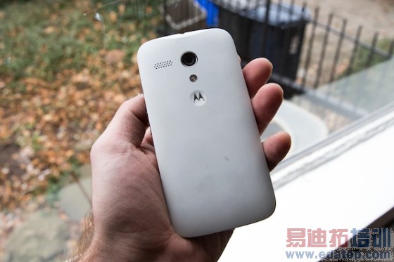 1090Ԫ 4.5��720p�ĺ˻�Moto G���飺��
