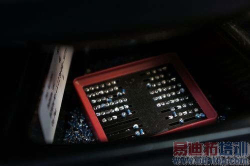 一探Vertu总部究竟:最奢侈的手机是怎么造出来的?