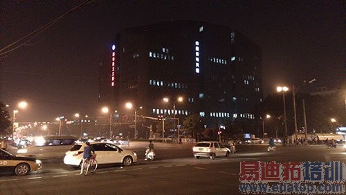 С��3���⣺Ӳ�����ܳ�ɫ����������