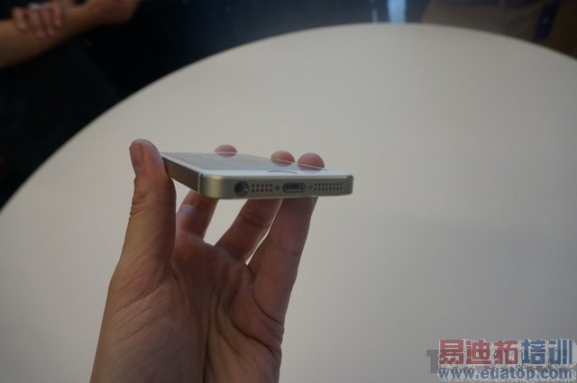 iPhone 5s���֣�home���ָкܰ�