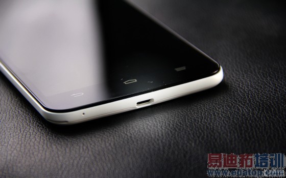 5.7Ӣ�����ʱ��˫ģ ����Memo S5���� 