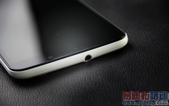 5.7Ӣ�����ʱ��˫ģ ����Memo S5���� 