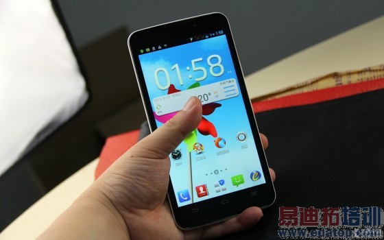 5.7Ӣ�����ʱ��˫ģ ����Memo S5���� 